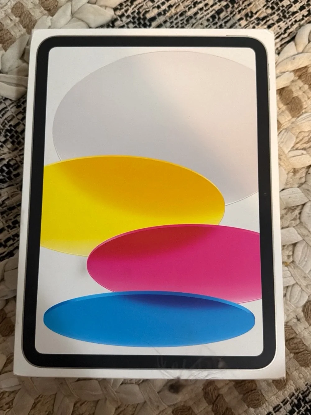 Apple iPad box— White Box with Yellow, Pink & Blue Oval Artwork